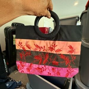 Black and Pink Embroidered Tote 🌺